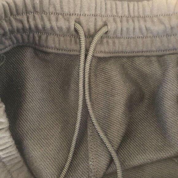 Air Jordan Men's Sweatshorts Size S 31-35 Black Cotton Fleece Elastic Waist - Picture 5 of 12